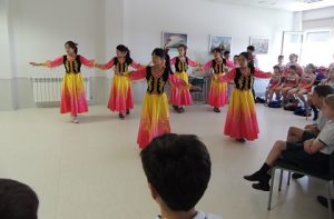 Alumnos de Shanghai visitan H.B.S.