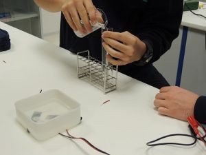 Práctica en el laboratorio: electrólisis del agua. 