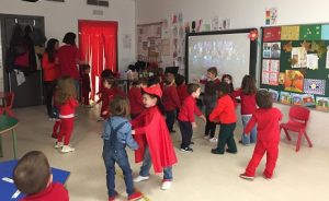 Aprendemos el color rojo en 1º de Infantil