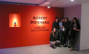 Visita de los alumnos de 1º de Bachillerato a una exposición fotográfica