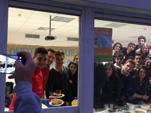 Bar solidario en favor de la Fundación Aladina.
