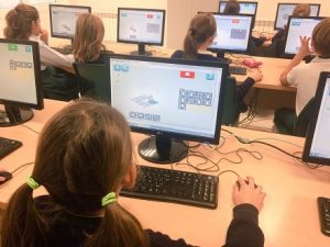 En 5º de Primaria trabajan el Pensamiento computacional.