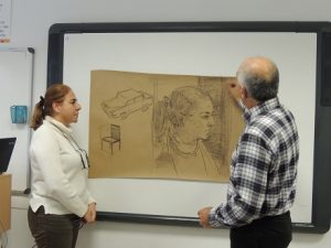 Alumnos de 3º de Primaria aprender cómo realizar un retrato 