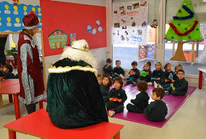 El rey mago Melchor visita H.B.S.