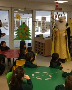 El rey mago Melchor visita H.B.S.