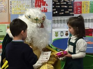 El rey mago Melchor visita H.B.S.