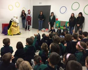 El rey mago Melchor visita H.B.S.