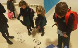 Proyecto Fly me to the moon en 3º Infantil.