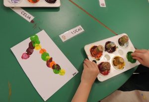 Trabajando la motricidad fina por rincones en 1º de Infantil.