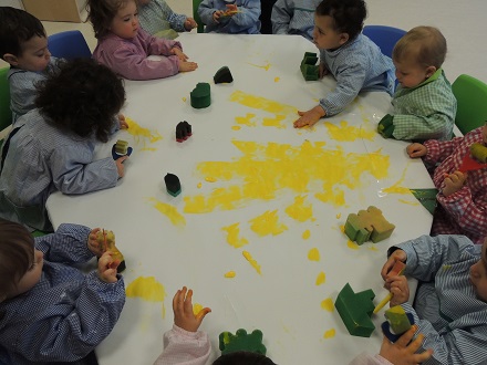 Trabajando el amarillo en Nursery 1