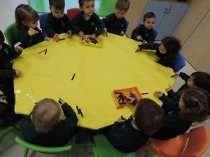 Mural sobre la familia en Nursery 1. 