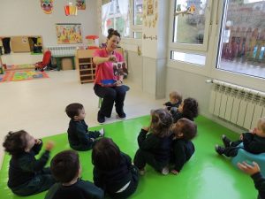 Mural sobre la familia en Nursery 1. 