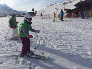 Pruebas de nivel en la nieve de nuestros alumnos humanitas. 