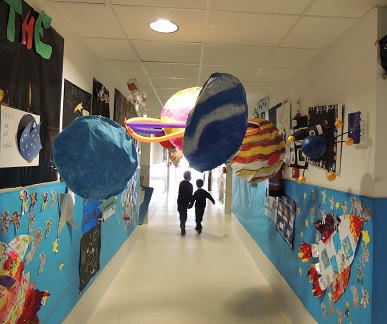 Los alumnos de 3º de Infantil conocen el espacio