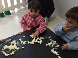 Taller con nata en Nursery 1. 