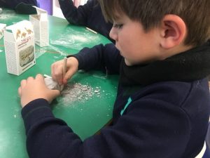 Paleontólogos en 2º de Infantil. 