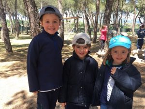 Alumnos de 2º y 3º de Infantil en la Granja Escuela