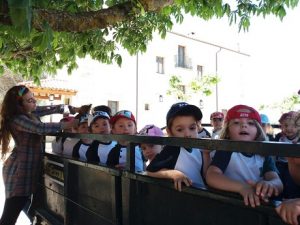 1º de Infantil visita la Granja.