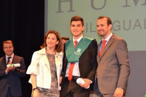 GRADUACIÓN I PROMOCIÓN DE ALUMNOS HUMANITAS DE BACHILLERATO