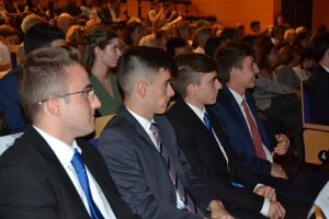 GRADUACIÓN I PROMOCIÓN DE ALUMNOS HUMANITAS DE BACHILLERATO