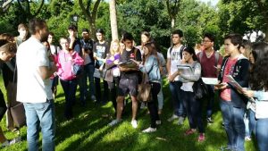 2º de Bachillerato realizando la prueba EvAU. 