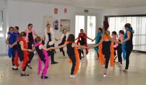 Exhibición de extraescolares en H.B.S.