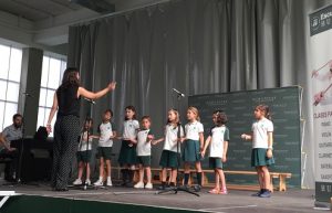 Exhibición de extraescolares en H.B.S.