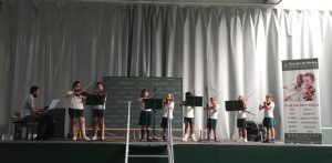 Exhibición de extraescolares en H.B.S.