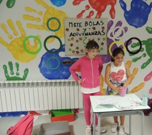 Exhibición de Rítmica y feria del Summer Camp. 