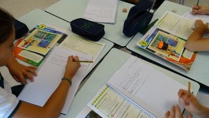 En Science, los alumnos de 4º de Primaria. 