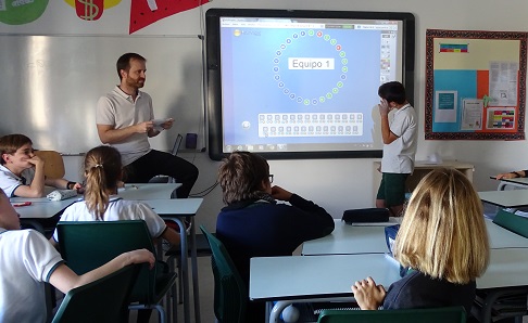Aprendiendo con el juego de Pasapalabra en 6º.