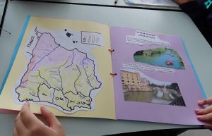 Trabajo sobre la geografía española en Social Science en 6º de Primaria. 