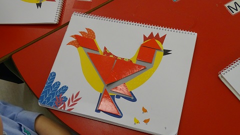Haciendo tangram en 2º de Infantil