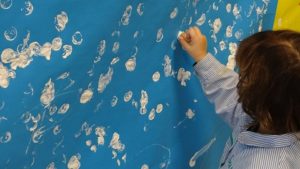 Mural de invierno en Nursery 2