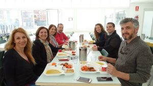 Padres de alumnos de 1º a 3º de Primaria participan en la iniciativa Conoce tu colegio. 