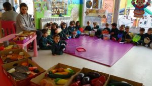 Haciendo la compra en Nursery 2
