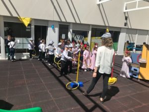 Chulapos y chulapas en Infantil