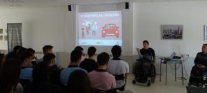Charla 'Si controlas vuelves' en 1º de Bachillerato