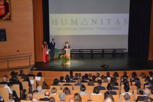 Graduación de los alumnos de 2º de Bachillerato en la Casa de la Cultura de Tres Cantos