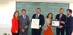 ENTREGA DEL SELLO A LA EXCELENCIA EUROPEA 500+ EN E.F.Q.M.