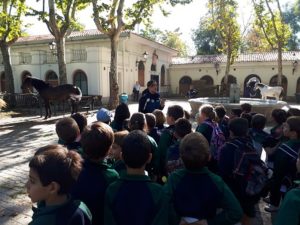 Alumnos de 2º de Primaria visitan las instalaciones de la Policía Municipal de Madrid