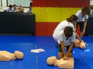 Taller sobre el paro cardiaco para alumnos de 6º de Primaria