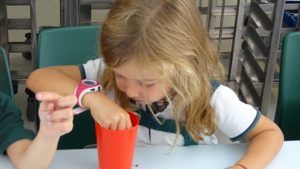 Merienda inglesa con té y pastas en 3º de Infantil