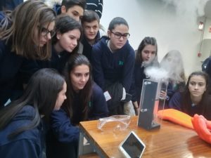 Alumnos de 1º Bachillerato visitan Laboratorio de la Materia Condensada en la Facultad de ciencias de la UAM