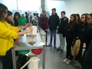 Alumnos de 1º Bachillerato visitan Laboratorio de la Materia Condensada en la Facultad de ciencias de la UAM