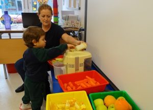 Zumo con frutas del otoño en Nursery 2