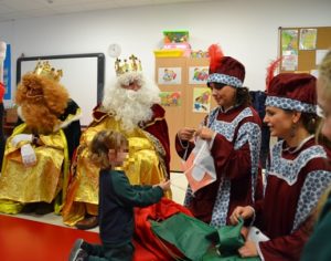 Visita de los Reyes Magos a Nursery