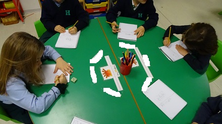 Jugando al bingo en 3º de infantil