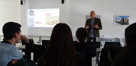 Charla de padres a alumnos de Bachillerato