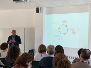 Ponencia educando en familia